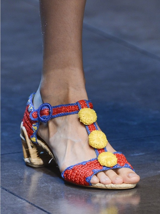 Dolce & Gabbana Shoes - Dolce & Gabbana Vintage Multicolor Raffia Sandal